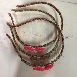 I’m selling girl hair band set of three